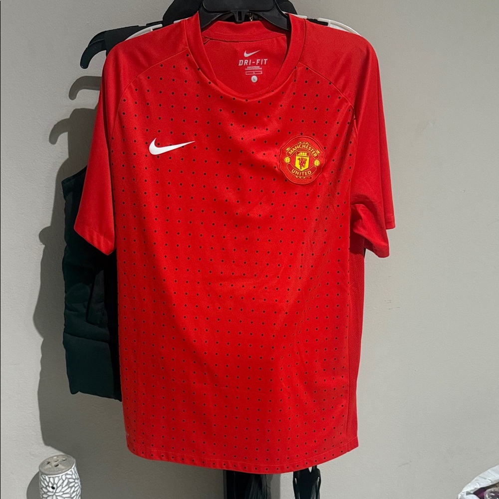 Nike Red Dri-FIT Men's Jersey - Manchester United